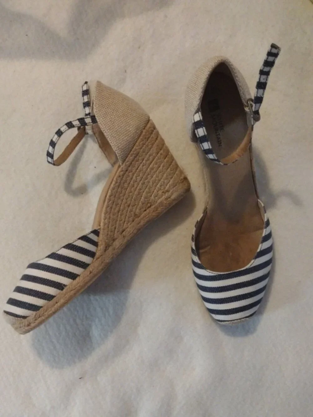 White Mountain Denim Navy and Beige Striped Espadrille Wedge Sandals Size 10